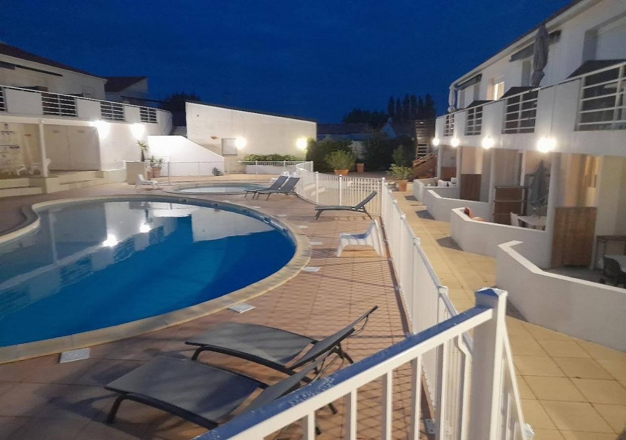 Resid'Azur Appartement T2-Pmr- Piscine Privee 圣让-德蒙 外观 照片