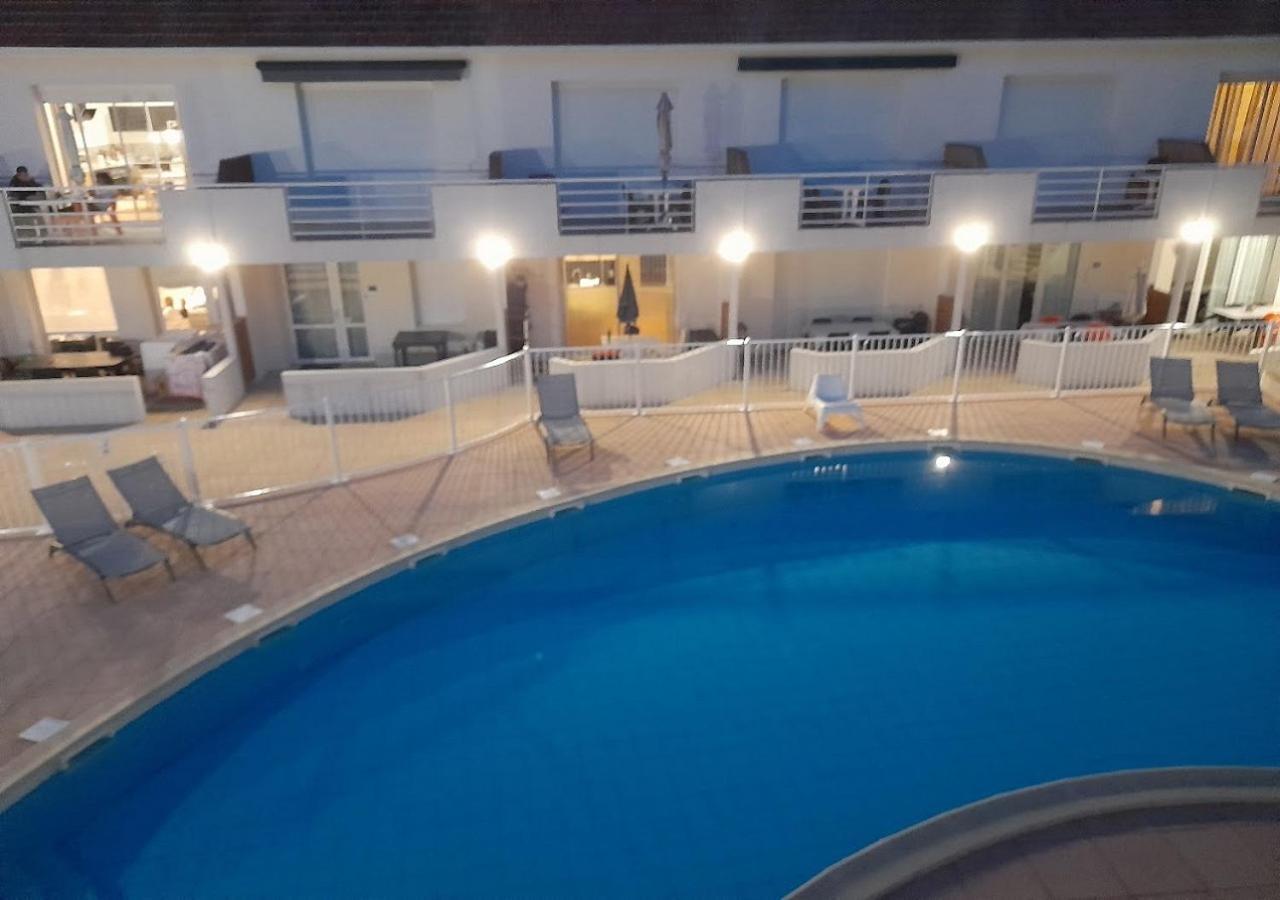 Resid'Azur Appartement T2-Pmr- Piscine Privee 圣让-德蒙 外观 照片