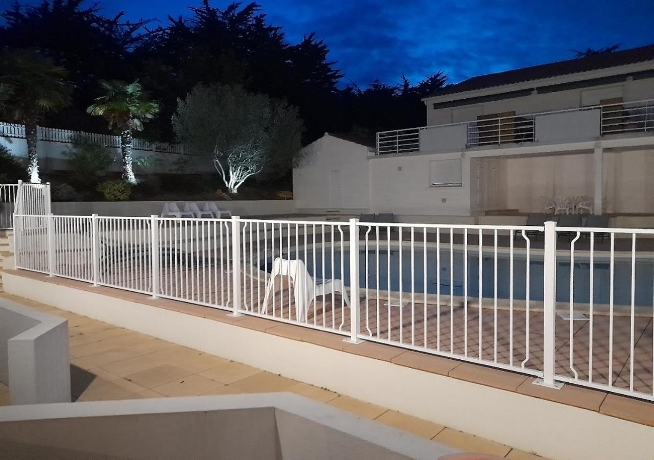 Resid'Azur Appartement T2-Pmr- Piscine Privee 圣让-德蒙 外观 照片