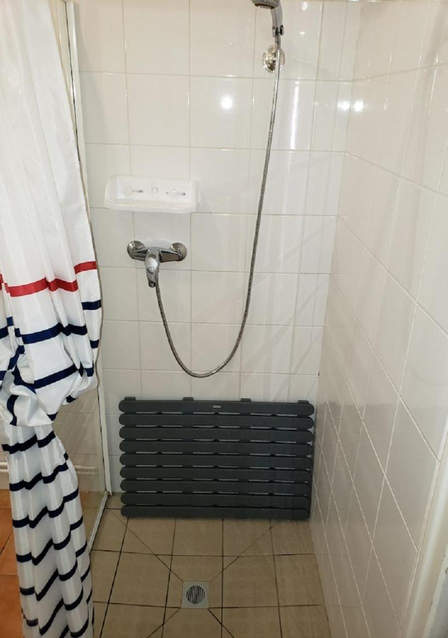 Resid'Azur Appartement T2-Pmr- Piscine Privee 圣让-德蒙 外观 照片